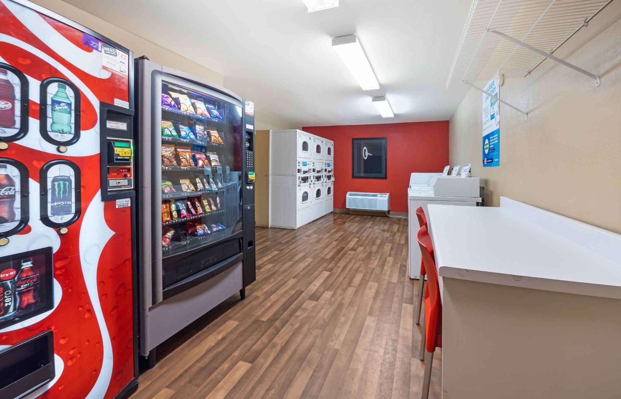 Extended Stay America Suites - Oklahoma City - Airport Экстерьер фото