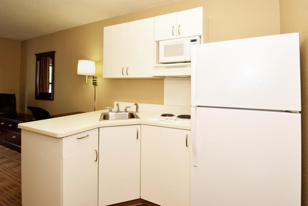 Extended Stay America Suites - Oklahoma City - Airport Экстерьер фото